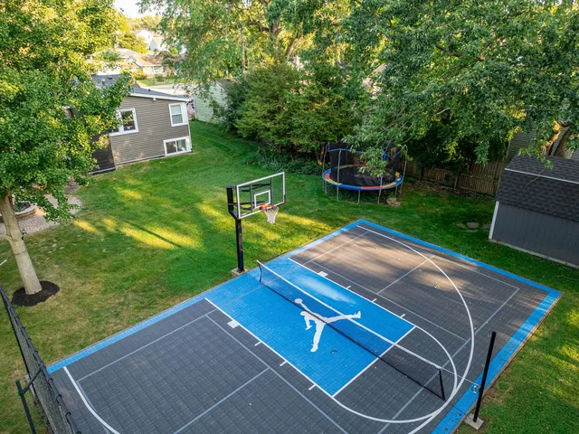 $550,000 | 620 Crest Street, Wheaton, IL 60187