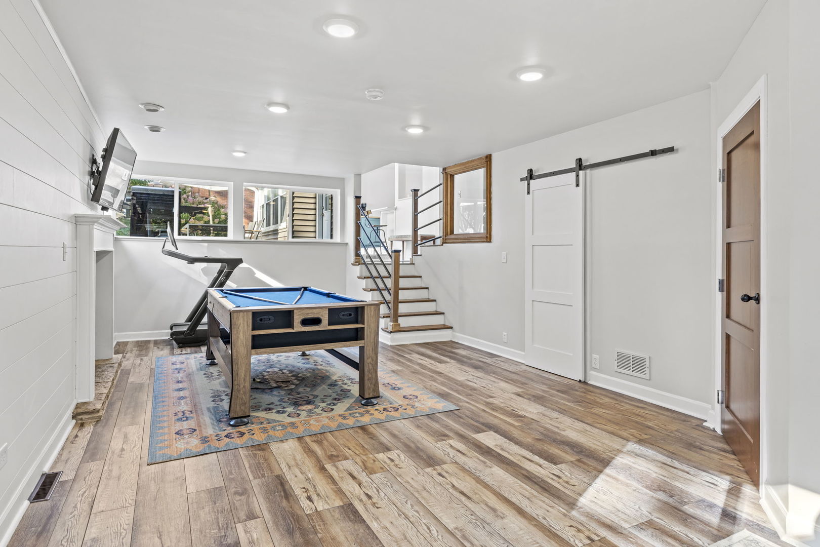 620 Crest Street Wheaton, IL 60187 - Photo 8 of 44 a view of a livingroom with furniture and wooden floor