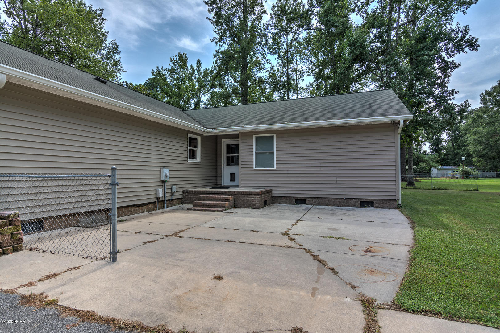 310 Mt Pleasant Road New Bern, NC 28560 - Photo 45 of 68 Side Entrance with cement pad and propane hook-up for grilling out