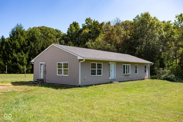 $289,000 | 2410 State Highway 7, North Vernon, IN 47265