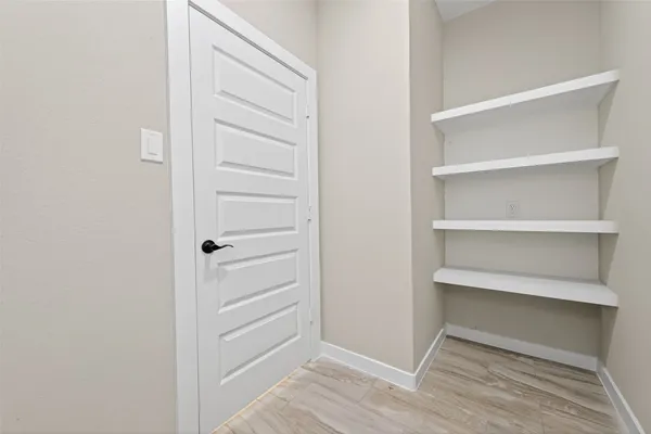 $2,100 | 1107 Lyle W Avenue, Cleveland, TX 77327