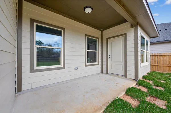 $2,100 | 1107 Lyle W Avenue, Cleveland, TX 77327