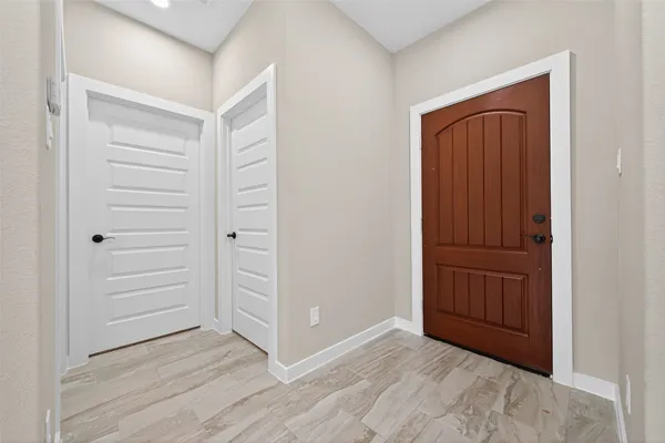 $2,100 | 1107 Lyle W Avenue, Cleveland, TX 77327