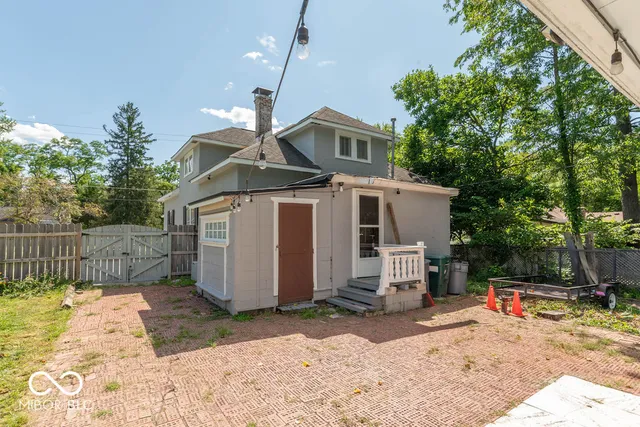 $255,000 | 2216 West 58th Street, Indianapolis, IN 46228