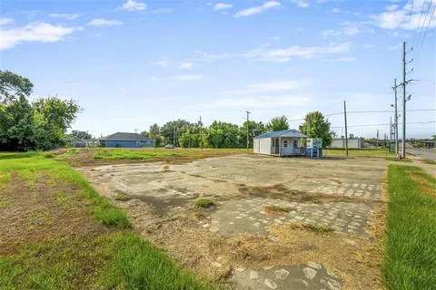 $114,900 | 400 Enterprise Boulevard, Lake Charles, LA 70601