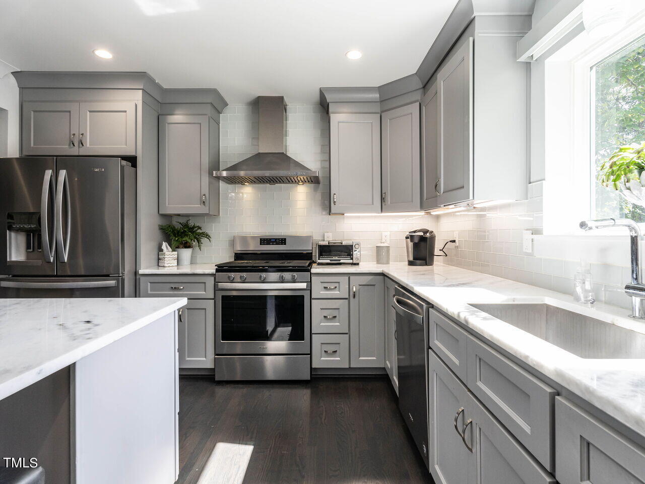 718 Graham Street Raleigh, NC 27605 - Photo 15 of 32 015-1280x960-kitchen
