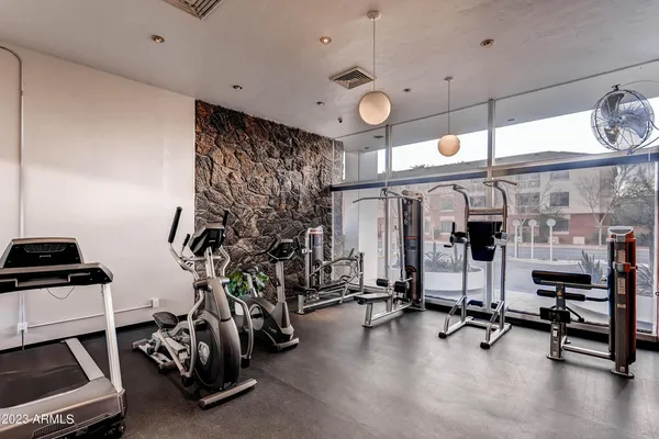 $3,400 | 207 West Clarendon Avenue, Unit G18, Phoenix, AZ 85013