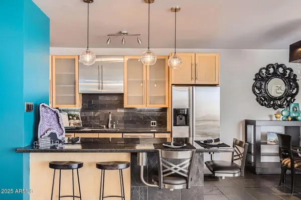 $3,400 | 207 West Clarendon Avenue, Unit G18, Phoenix, AZ 85013