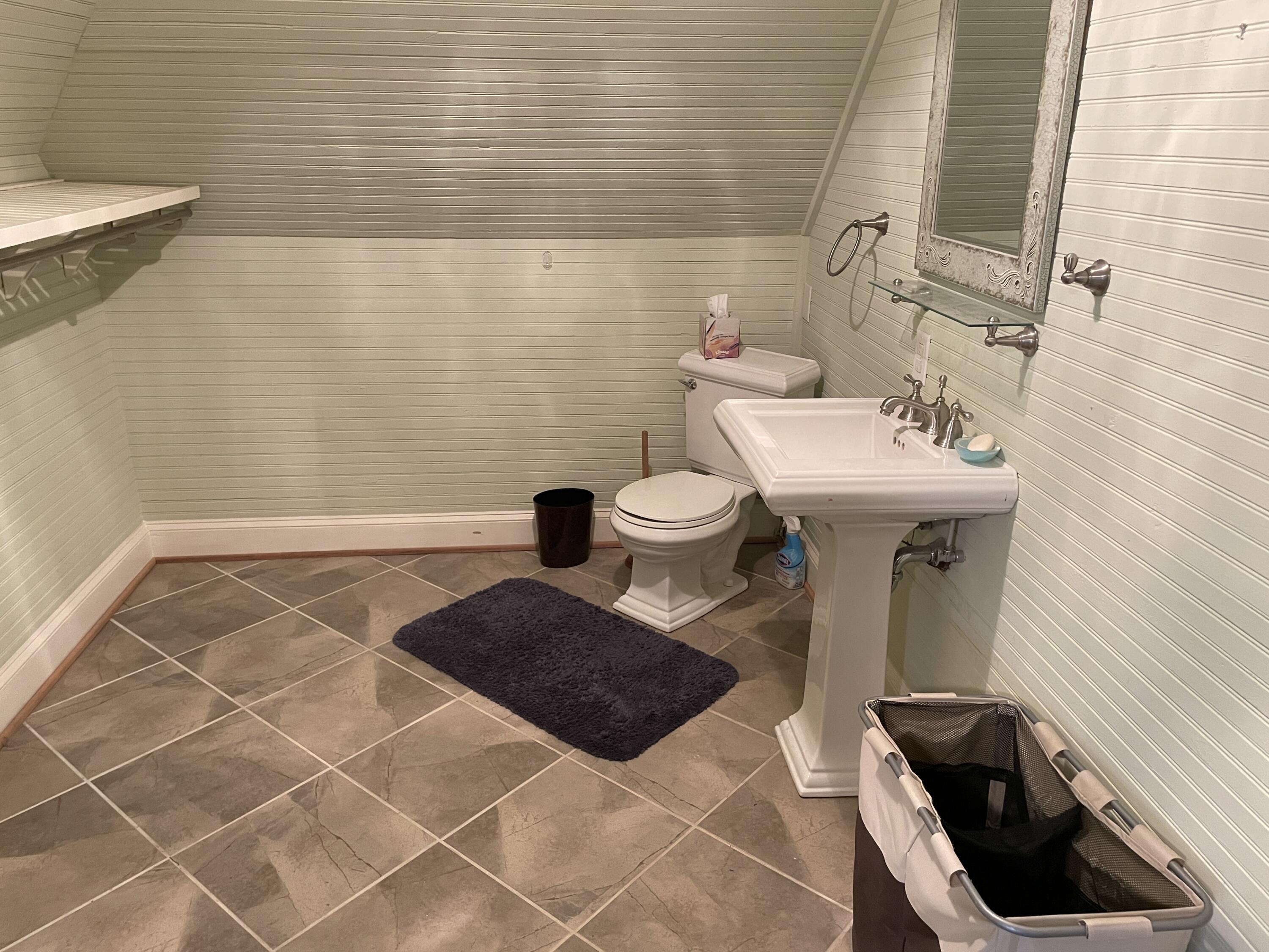 806 Ninevah Road Frankfort, KY 40601 - Photo 21 of 28 Upstairs Half Bath