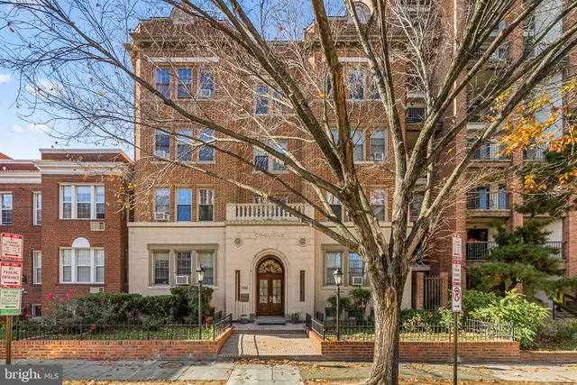 $289,900 | 3100 Wisconsin Avenue Northwest, Unit 403, Washington, DC 20016