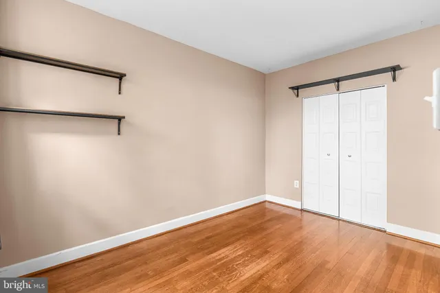 a view of livingroom with furniture and windows