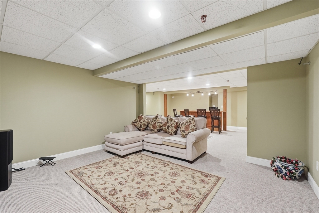 74 Whipple Brook Road Wrentham, MA 02093 - Photo 26 of 41