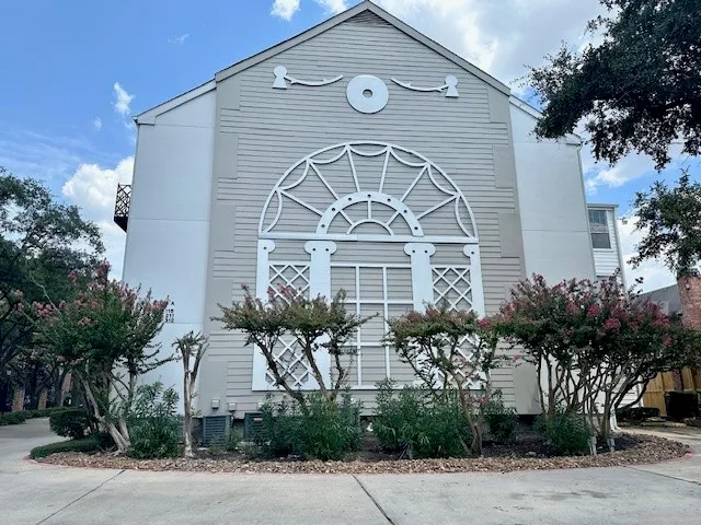 $1,350 | 2333 Bering Drive, Unit 311, Houston, TX 77057