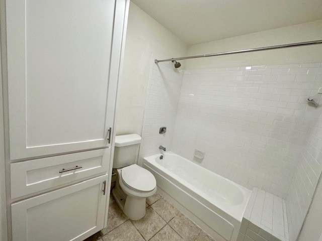 2333 Bering Drive, Unit 311 Houston, TX 77057 - Photo 11 of 23 Bathroom