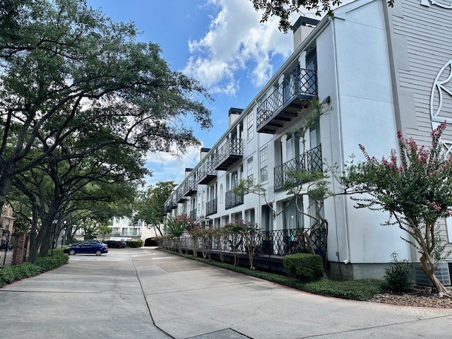 2333 Bering Drive, Unit 311 Houston, TX 77057 - Photo 2 of 23