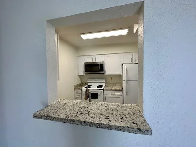 $1,350 | 2333 Bering Drive, Unit 311, Houston, TX 77057