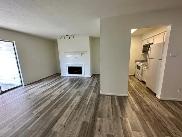 $1,350 | 2333 Bering Drive, Unit 311, Houston, TX 77057