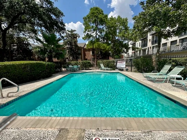 $1,350 | 2333 Bering Drive, Unit 311, Houston, TX 77057