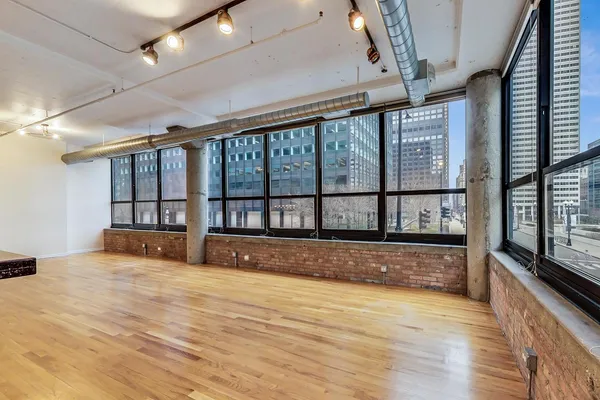 $3,500 | 130 South Canal Street, Unit 218, Chicago, IL 60606