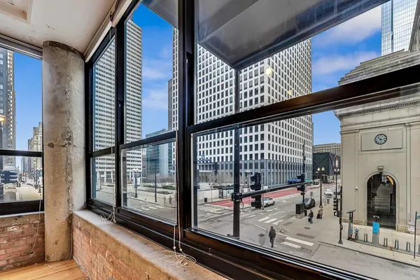 $3,500 | 130 South Canal Street, Unit 218, Chicago, IL 60606