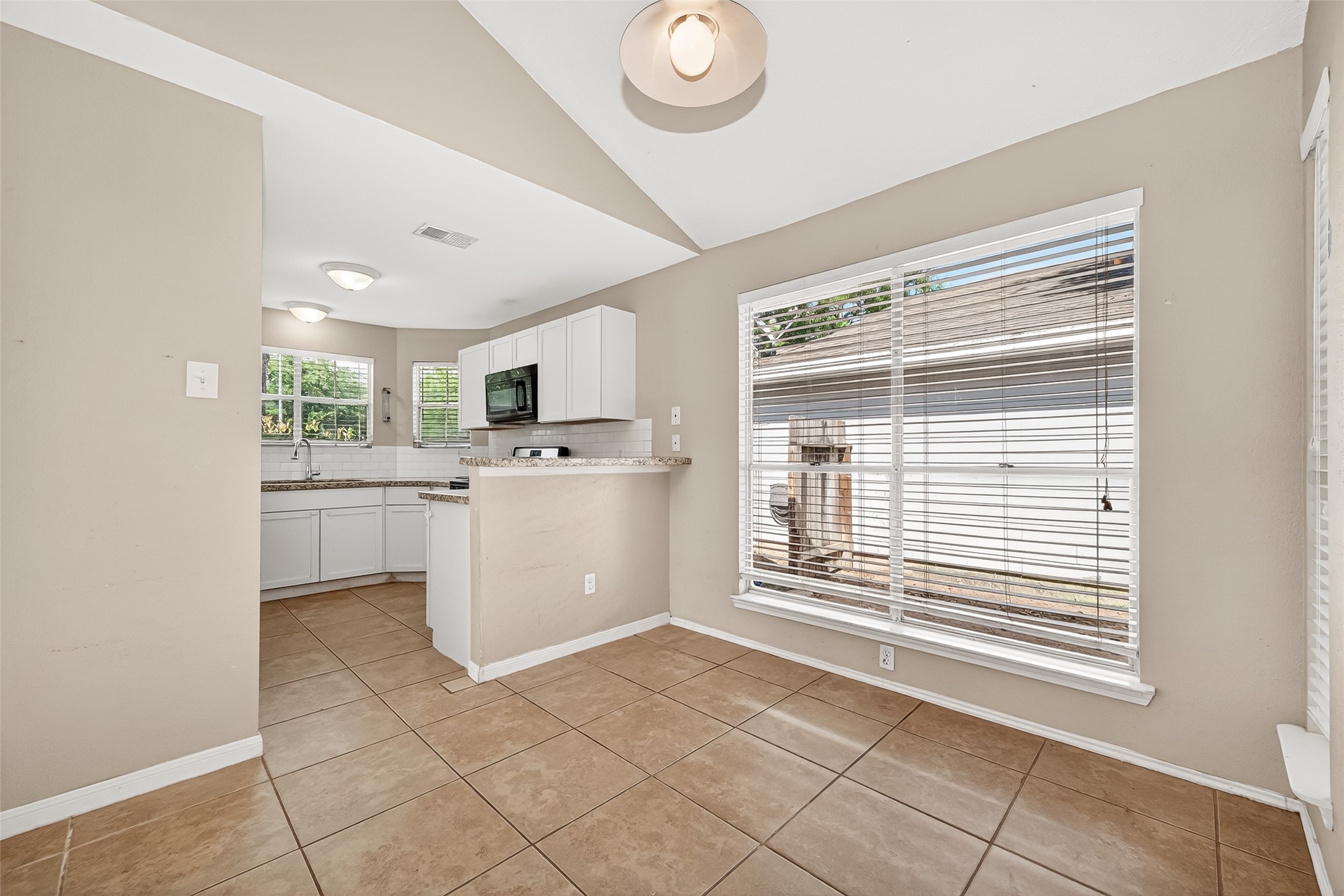9231 Rippling Fields Drive Houston, TX 77064 - Photo 4 of 14