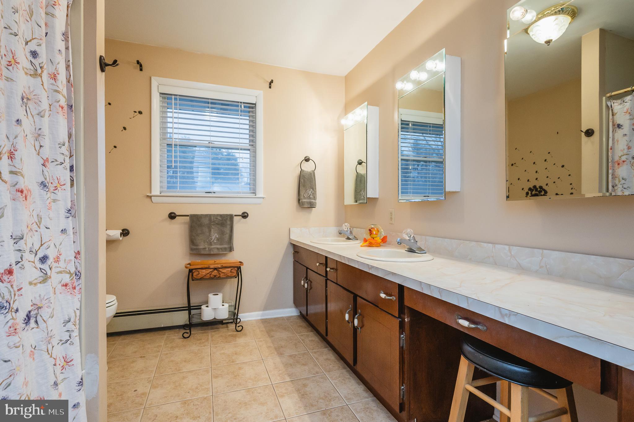 631 Nottingham Way Red Lion, PA 17356 - Photo 25 of 57 Primary Bath