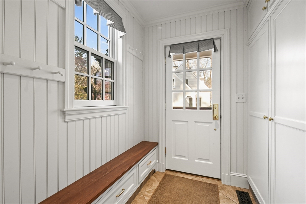 15 Alden Road Wellesley, MA 02481 - Photo 16 of 42