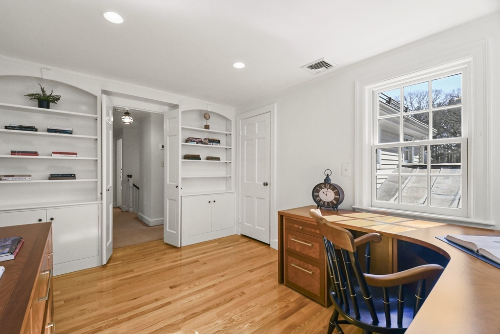 15 Alden Road Wellesley, MA 02481 - Photo 24 of 42