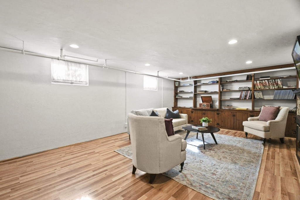 15 Alden Road Wellesley, MA 02481 - Photo 35 of 42