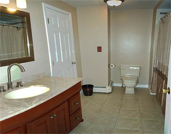 4 Tuck Farm Road, Unit 2 Auburn, MA 01501 - Photo 11 of 13 Gallery Image 11