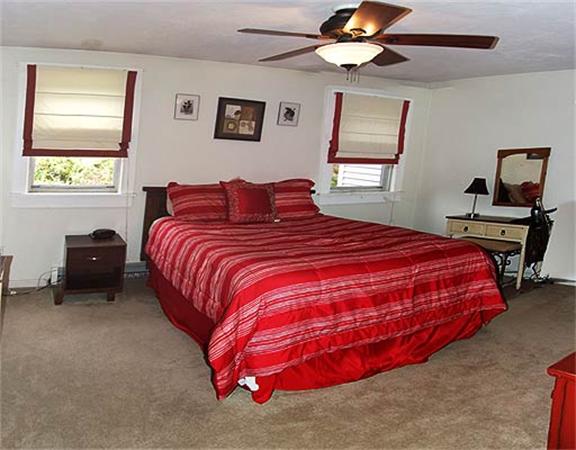 4 Tuck Farm Road, Unit 2 Auburn, MA 01501 - Photo 10 of 13 Gallery Image 10