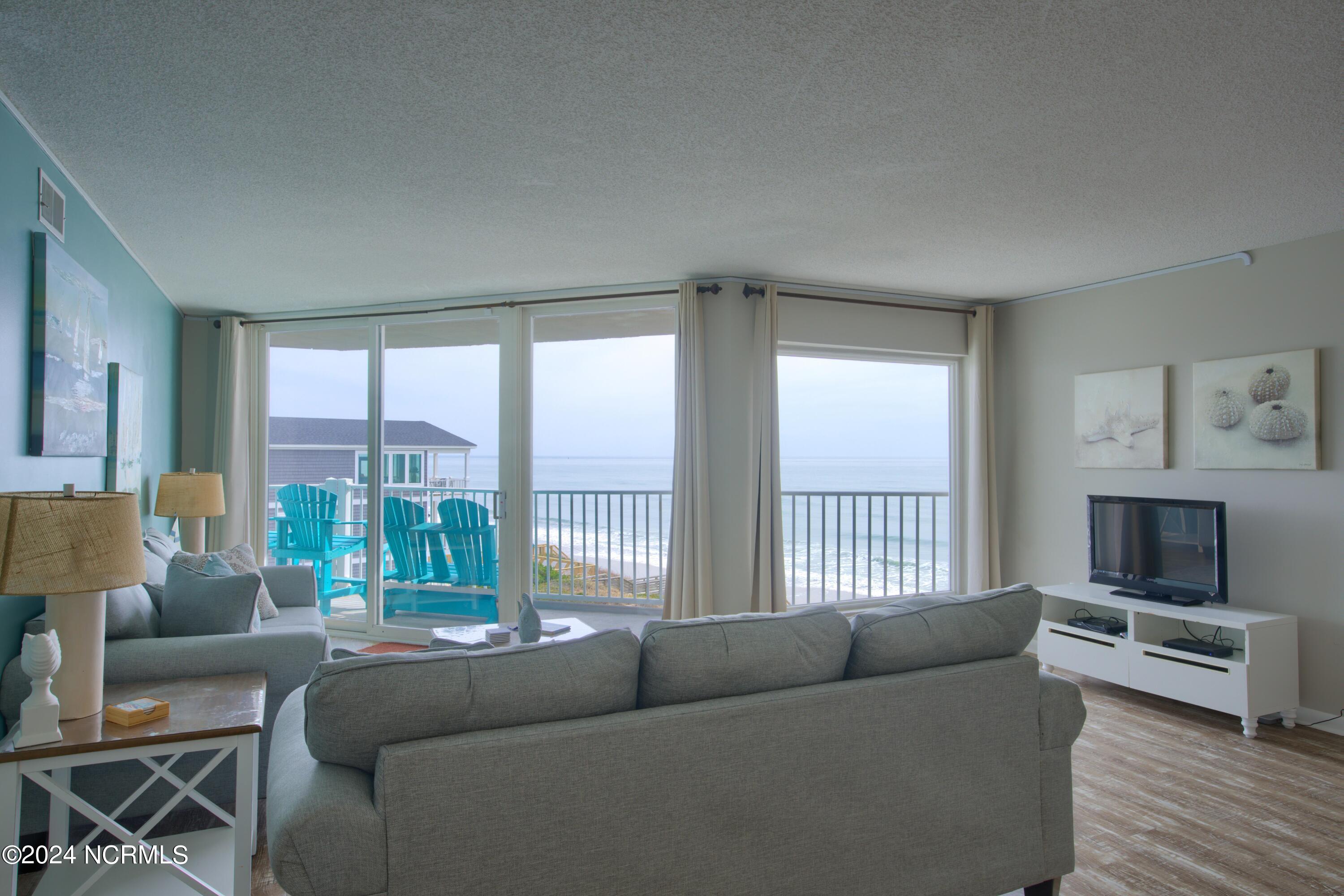 2000 New River Inlet Road, Unit 3309 North Topsail Beach, NC 28460 - Photo 12 of 30 3309 St. Regis - Interior_5