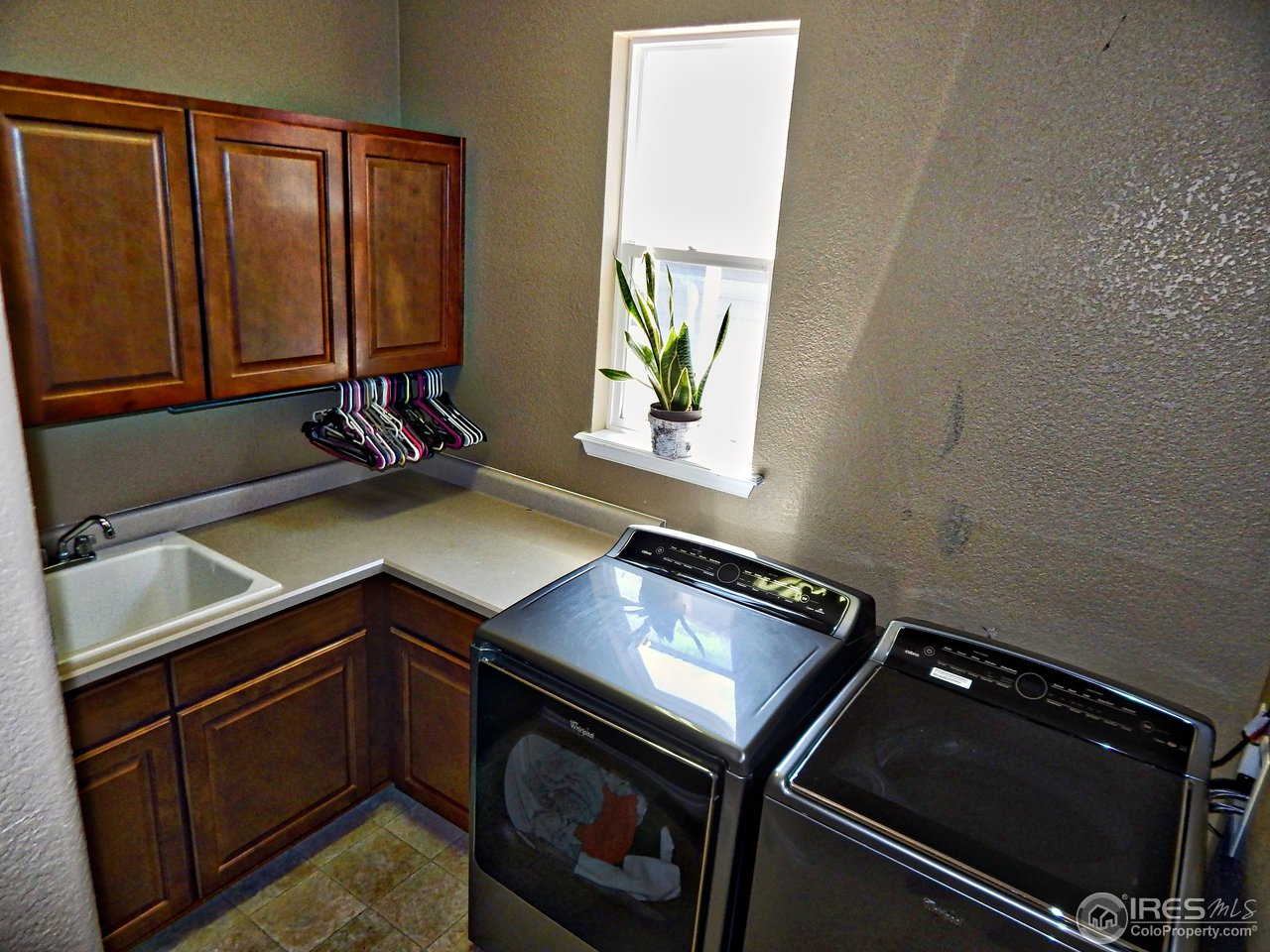 10101 West 13th St Road Greeley, CO 80634 - Photo 13 of 40 Main Floor Laundry