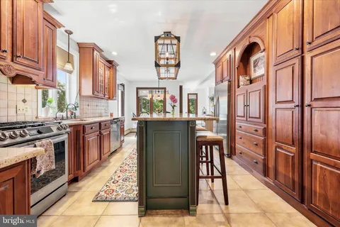 $980,000 | 1622 Jarrettown Road, Dresher, PA 19025