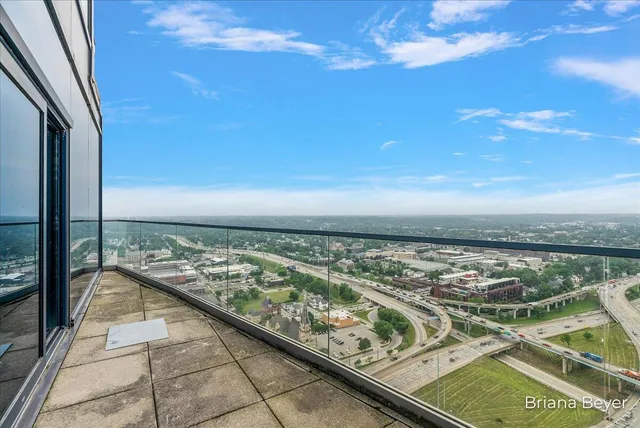 $1,949,000 | 335 Bridge Street Northwest, Unit 3102, Grand Rapids, MI 49504