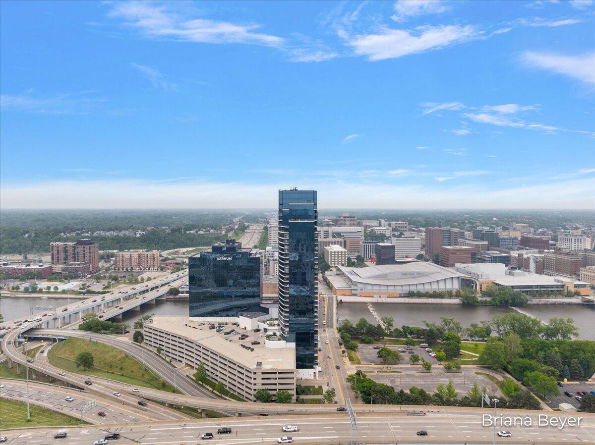 335 Bridge Street Northwest, Unit 3102 Grand Rapids, MI 49504 - Photo 61 of 72 076-335-Bridge-St-NW WM-3