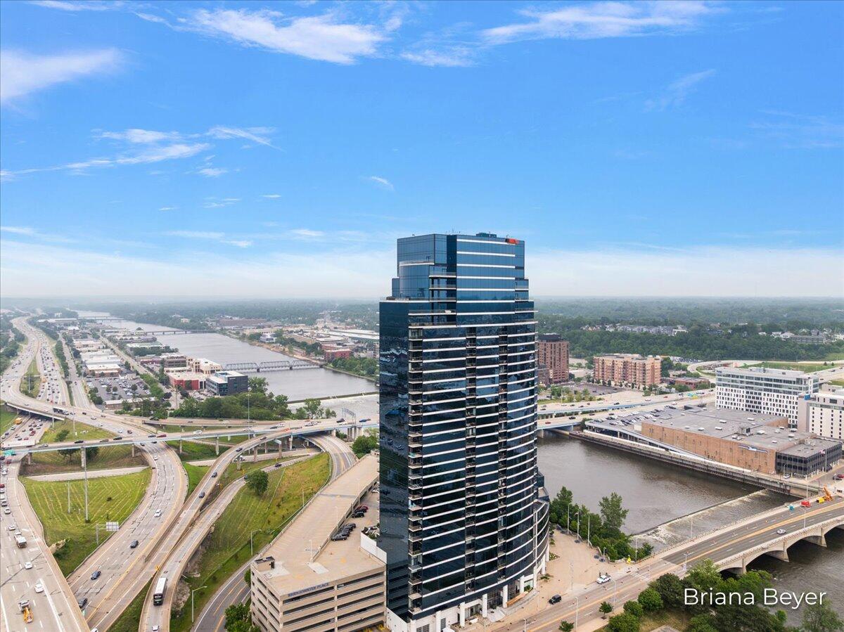 335 Bridge Street Northwest, Unit 3102 Grand Rapids, MI 49504 - Photo 63 of 72 078-335-Bridge-St-NW WM-5