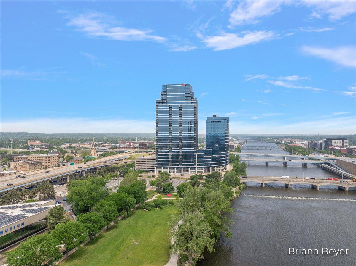 335 Bridge Street Northwest, Unit 3102 Grand Rapids, MI 49504 - Photo 71 of 72 091-335-Bridge-St-NW WM-18