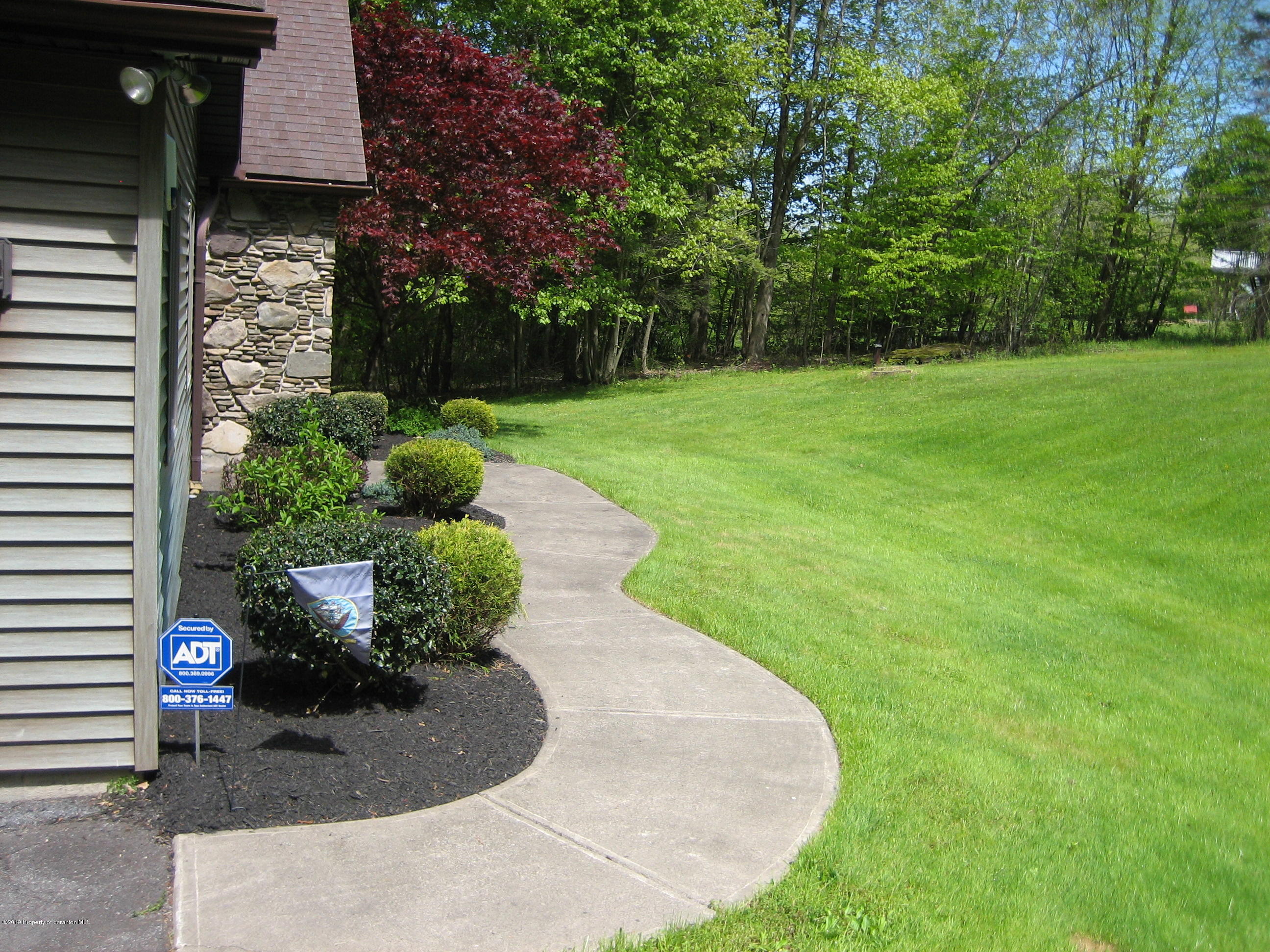 78 D Aberdeen Road Moscow, PA 18444 - Photo 62 of 70 a view of a garden