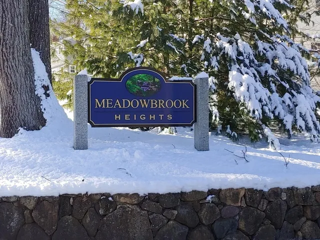 $615,000 | 43 Grey Wolf Drive, Unit 13, Franklin, MA 02038