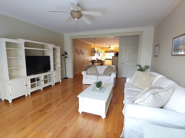 $615,000 | 43 Grey Wolf Drive, Unit 13, Franklin, MA 02038