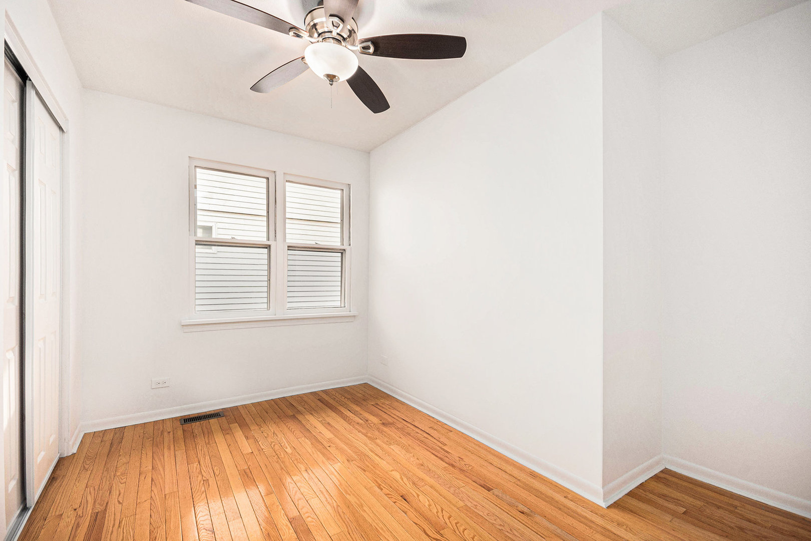 124 South Reed Street Joliet, IL 60436 - Photo 8 of 15