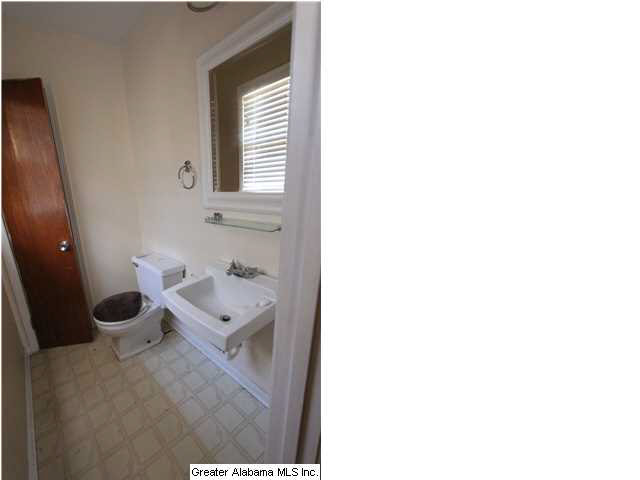 1733 Brewster Road Birmingham, AL 35235 - Photo 7 of 9