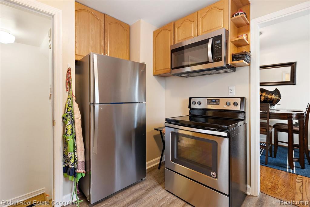 847 Menominee Road Pontiac, MI 48341 - Photo 15 of 30