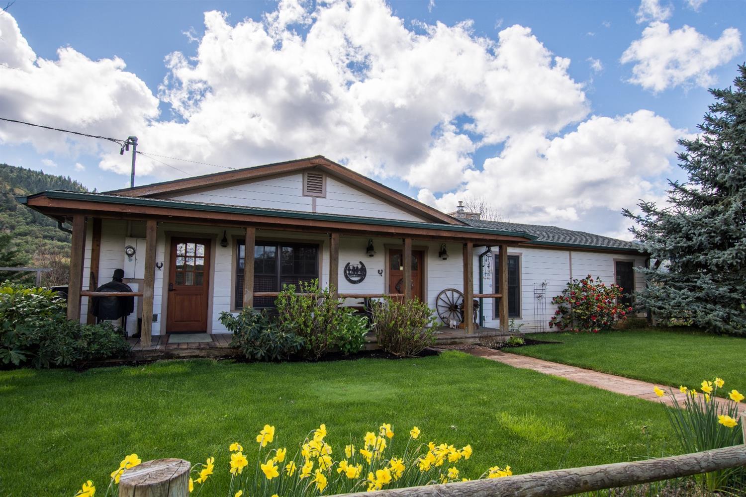 5401 Old Stage Road Central Point, OR 97502 - Photo 2 of 35 Additional Photo
