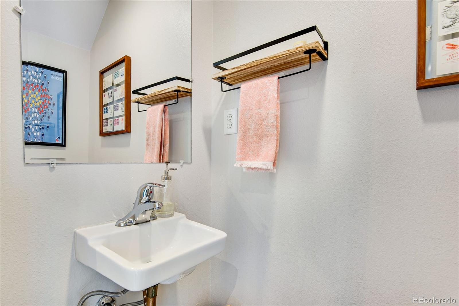 500 30th Street, Unit 4 Denver, CO 80205 - Photo 17 of 40