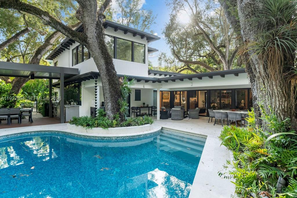 4095 Battersea Road Miami, FL 33133 - Photo 7 of 53 Mature Oak Canopy