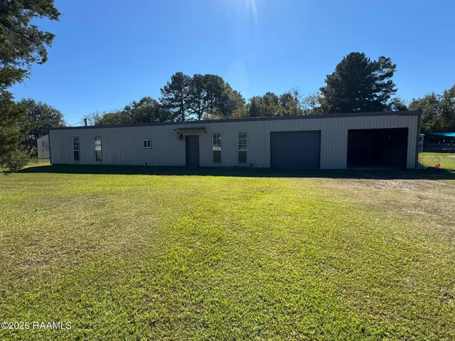 $1,050 | 432 St Clair Lafayette La, Breaux Bridge, LA 70517