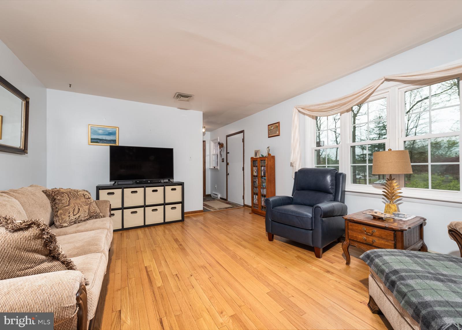 4207 Bartholows Road Mount Airy, MD 21771 - Photo 13 of 39 Gallery Image 13