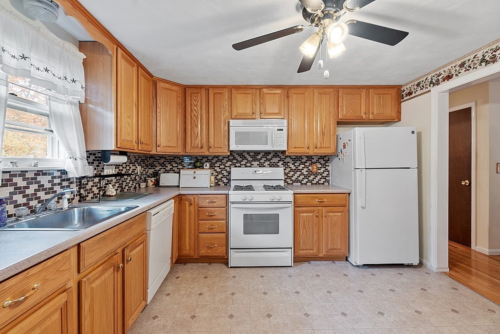 30 Partridge Road Methuen, MA 01844 - Photo 11 of 42 Gallery Image 11
